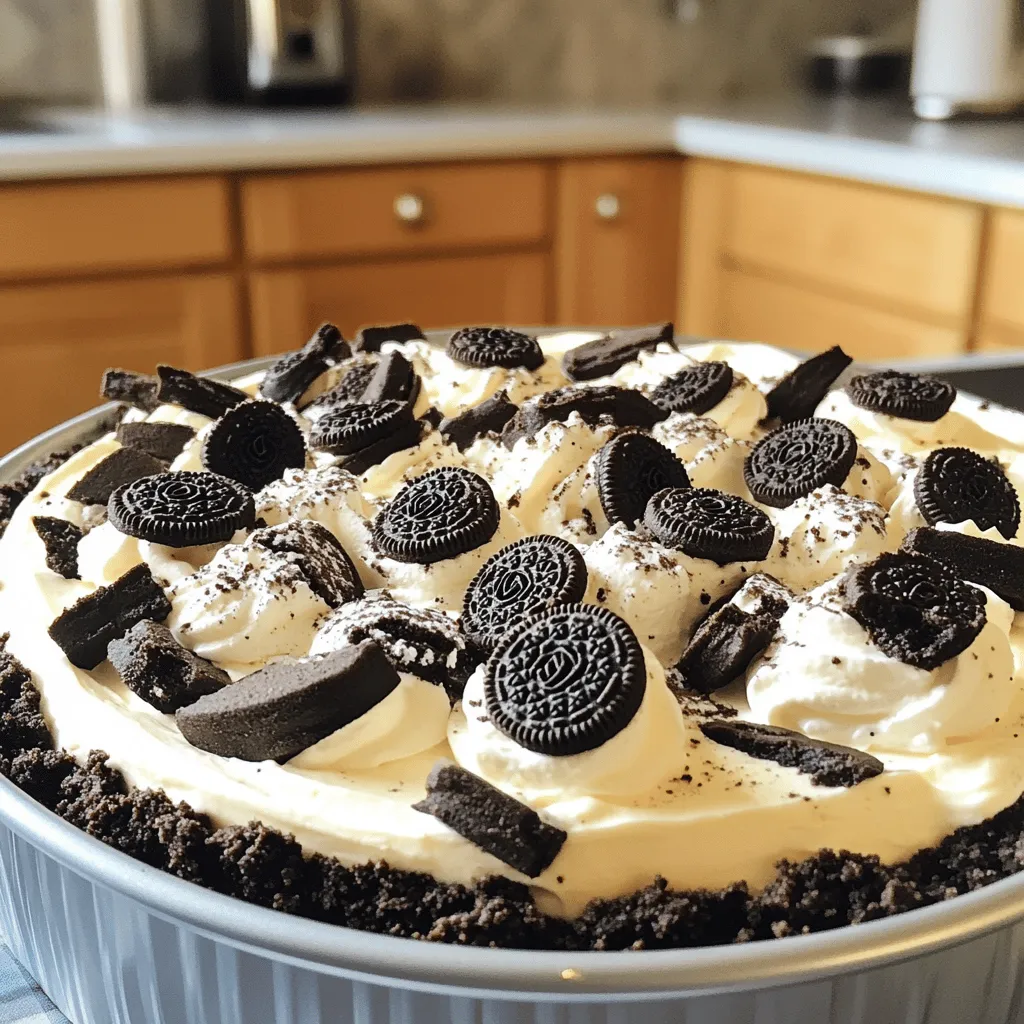 - 24 Oreo-Kekse - 450 g Frischkäse - 480 ml Schlagsahne Die Hauptzutaten sind einfach zu finden. Die Oreo-Kekse geben einen tollen Geschmack. Frischkäse sorgt für die cremige Textur. Schlagsahne macht die Füllung leicht und luftig. - 60 g ungesalzene Butter - 125 g Puderzucker - 1 Teelöffel Vanilleextrakt - 8 gehackte Oreo-Kekse für die Füllung - Zusätzliche Oreo-Kekse für die Garnitur Fügen Sie die ungesalzene Butter hinzu, um die Kruste zu binden. Puderzucker süßt die Füllung perfekt. Vanilleextrakt bringt zusätzlichen Geschmack. Die gehackten Oreo-Kekse in der Füllung machen jeden Bissen spannend. Verwenden Sie zusätzliche Kekse zur Dekoration für ein schönes Aussehen. Für das vollständige Rezept schauen Sie bitte [Full Recipe]. Um die Kruste zu machen, zerdrücke zuerst die Oreo-Kekse in einer Schüssel. Du willst, dass sie wie feine Brösel aussehen. Dann füge die geschmolzene Butter hinzu. Rühre die Mischung gut um, bis die Keksbrösel gleichmäßig mit der Butter überzogen sind. Jetzt nimm eine 23 cm Springform und drücke die Mischung fest auf den Boden. Achte darauf, dass die Schicht gleichmäßig ist. Stelle die Form in den Kühlschrank, damit die Kruste fest wird, während wir an der Füllung arbeiten. Für die Füllung nimm einen großen Mixer und schlage den weichen Frischkäse glatt und cremig. Das dauert ein paar Minuten. Füge dann langsam den Puderzucker und den Vanilleextrakt hinzu. Schlage weiter, bis alles gut vermischt ist. Jetzt kommt der spaßige Teil: Hebe die steif geschlagene Sahne vorsichtig unter. Sei sanft, damit die Füllung schön luftig bleibt. Zuletzt gib die grob gehackten Oreos dazu. Rühre sie vorsichtig unter, bis sie gleichmäßig verteilt sind. Gieße die Füllung gleichmäßig in die vorbereitete Kruste. Verwende einen Spatel, um die Oberfläche glatt zu streichen. Jetzt wird es spannend! Decke die Oberfläche mit Frischhaltefolie ab und stelle den Cheesecake für mindestens 4 Stunden in den Kühlschrank. Am besten lässt du ihn über Nacht kühlen, damit er richtig fest wird. Wenn du bereit bist zu servieren, löse den Cheesecake vorsichtig aus der Springform. Garniere ihn mit zusätzlichen Oreo-Keksen für einen tollen Look. Für das komplette Rezept, schau dir das [Full Recipe] an. Um die Füllung luftig zu machen, musst du die Sahne richtig schlagen. Achte darauf, dass die Schlagsahne steif ist. Schlage sie in einer separaten Schüssel, bevor du sie zur Frischkäsemischung hinzufügst. Verwende einen großen Löffel, um die Sahne vorsichtig unterzuheben. So bleibt die Luftigkeit der Sahne erhalten. Um Klumpen zu vermeiden, ist es wichtig, den Frischkäse gut vorzubereiten. Lass den Frischkäse vorher bei Raumtemperatur stehen. Dadurch wird er weicher und lässt sich besser schlagen. Wenn du ihn glatt rührst, kannst du die Klumpen ganz einfach vermeiden. Dekoriere deinen Cheesecake kreativ mit Oreo-Keksen. Du kannst die Kekse grob zerbrechen und auf die Füllung streuen. Eine andere Möglichkeit ist, die Kekse ganz zu lassen und sie auf die Oberfläche zu legen. Das sieht toll aus und macht Lust auf mehr. Für besondere Anlässe serviere das Stück Cheesecake auf einem schönen Teller. Füge einen Klecks Schlagsahne und einen Mini-Oreo auf die Oberseite hinzu. Das macht das Dessert noch ansprechender und festlicher. Für die vollständige Anleitung sieh dir das Full Recipe an. {{image_4}} Um dem No Bake Oreo Cheesecake einen neuen Geschmack zu geben, kann man Schokoladensauce hinzufügen. Diese Sauce verleiht dem Dessert eine reichhaltige Schokoladennote. Einfach die Sauce in die Füllung einrühren, bevor man die gehackten Oreos hinzufügt. Das macht den Käsekuchen noch schokoladiger und leckerer. Eine weitere Option ist die Verwendung von Vanillekeksen anstelle von Oreo-Keksen. Diese Kekse bilden eine tolle Kruste mit einem sanften Vanillegeschmack. Der Rest des Rezepts bleibt gleich. Dies ist eine köstliche Wahl für Vanille-Liebhaber. Für fruchtige Varianten kann man Erdbeer- oder Himbeertopping verwenden. Diese frischen Früchte bringen eine süße und saftige Note in den Käsekuchen. Einfach die Früchte pürieren und auf die kühle Füllung geben. Sie sorgen für eine schöne Farbe und zusätzlichen Geschmack. Zusätzlich kann man fruchtige Füllungen integrieren. Zum Beispiel kann man pürierte Erdbeeren oder Himbeeren in die Käsekuchenfüllung einarbeiten. Dies gibt jedem Bissen einen fruchtigen Kick. Für mehr Ideen, schaue dir das Full Recipe an! Um deinen No Bake Oreo Cheesecake frisch zu halten, gibt es ein paar einfache Tipps. Die beste Methode ist, den Cheesecake in einem luftdichten Behälter zu lagern. Du kannst ihn auch mit Frischhaltefolie abdecken. Achte darauf, dass die Folie nicht direkt auf der Oberfläche liegt. So bleibt die Füllung schön und glatt. Im Kühlschrank bleibt der Cheesecake bis zu fünf Tage haltbar. Wenn du ihn länger aufbewahren möchtest, kannst du ihn einfrieren. Um deinen Cheesecake einzufrieren, schneide ihn in Portionen. Lege die Stücke auf ein Backblech und friere sie für ein bis zwei Stunden ein. Danach kannst du die gefrorenen Stücke in einen luftdichten Behälter oder einen Gefrierbeutel umfüllen. So bleibt die Qualität erhalten. Wenn du bereit bist, den Cheesecake zu essen, nimm ihn einfach aus dem Gefrierschrank. Lass ihn für ein paar Stunden im Kühlschrank auftauen. So behält er seinen tollen Geschmack und die cremige Konsistenz. Die empfohlene Kühlzeit für die Cheesecake beträgt mindestens 4 Stunden. Für die besten Ergebnisse empfehle ich, ihn über Nacht im Kühlschrank zu lassen. So wird die Füllung fest und lässt sich gut schneiden. Eine längere Kühlzeit hilft, den Geschmack zu intensivieren und die Textur zu verbessern. Ja, du kannst die Füllung vor dem Servieren einfrieren. Achte darauf, sie in einem luftdichten Behälter zu lagern. So bleibt die Füllung frisch. Wenn du sie auftauen willst, lasse sie langsam im Kühlschrank. So bleibt die Konsistenz der Füllung gut. Wenn du keinen Frischkäse verwenden möchtest, gibt es Alternativen. Du kannst Mascarpone oder griechischen Joghurt nutzen. Diese Optionen verleihen der Füllung eine ähnliche Cremigkeit. Wenn du eine vegane Option suchst, probiere Seidentofu oder eine Cashew-Creme. Diese Alternativen bieten verschiedene Geschmäcker und Texturen. Zusammenfassend haben wir alle Zutaten und Schritte für den No Bake Oreo Cheesecake durchgesehen. Von der Kruste bis zur köstlichen Füllung sind die Anleitungen leicht verständlich. Mit ein paar Tipps und Ideen für Variationen kannst du deinen Cheesecake anpassen. Vergiss nicht, ihn richtig zu lagern, damit er frisch bleibt. Viel Spaß beim Ausprobieren und Teilen dieses leckeren Desserts! Du wirst es lieben, ihn zuzubereiten und zu genießen.